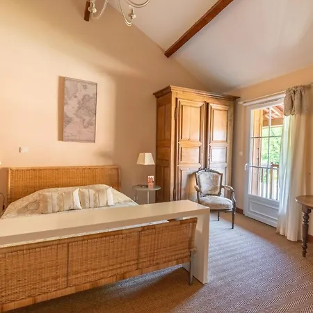 Les Oiseaux_a Avec Piscine Chauffee *